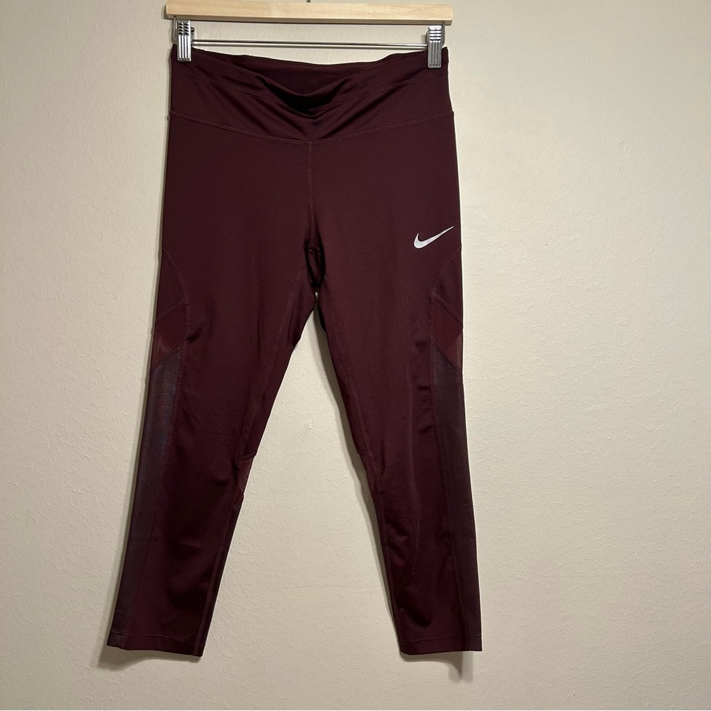 Nike Women's  Dri-Fit Crop Tights Burgundy‎ Drawstring Size M